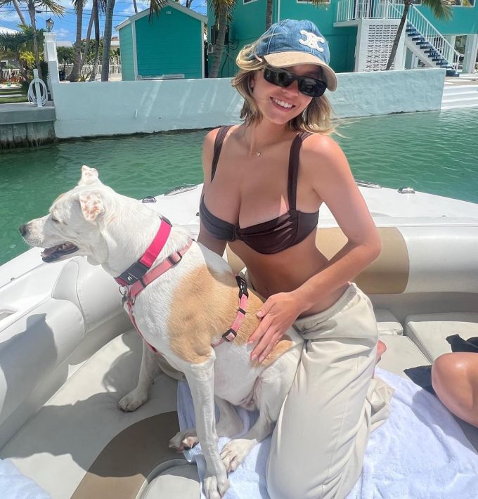 Sydney Enjoys a Boat Day